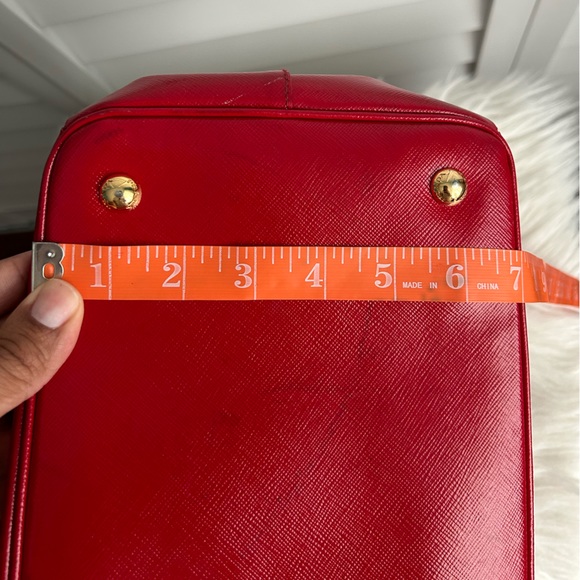 Prada | Vernice saffiano lux structured satchel tote - Picture 12 of 17